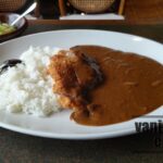 3代続く舞鶴橋近くのカレー屋さん「カレーハウスうえの」