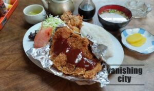 まさに昭和の食堂! 中津留の「大盛食堂」