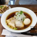 白醤油と黒醤油の2枚看板「中華そば さこや」