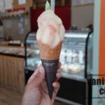 別府の「杏樹」で食べた「桃盛りソフトクリーム」